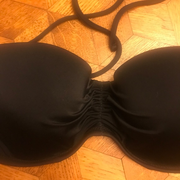 Shade & Shore Black Bikini Top, Fully Lined, Underwire, Neck Tie, Strapless. - Picture 4 of 9